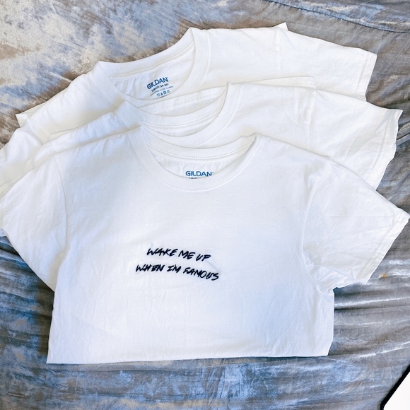 Embroidered "Wake Me Up When I'm Famous" Tee - Picture 2 of 5